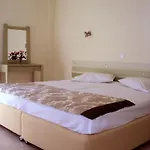 Yasemi Πανσιόν 3*