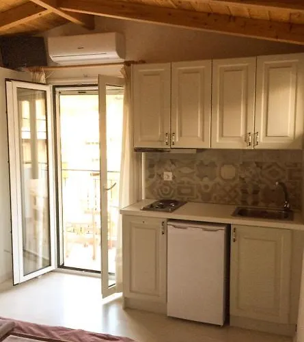 Yasemi 3* Vasiliki (Lefkada)